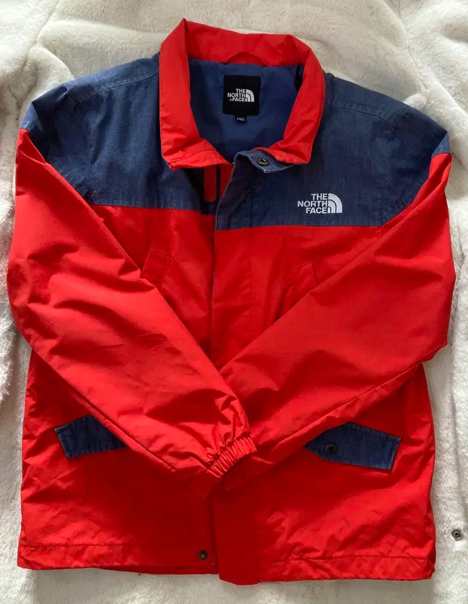 【雷市場（ポンジャン）商品韓国直送】 THE NORTH FACE(ザノースフェイス) ウィンドブレーカー ジャケット 140
