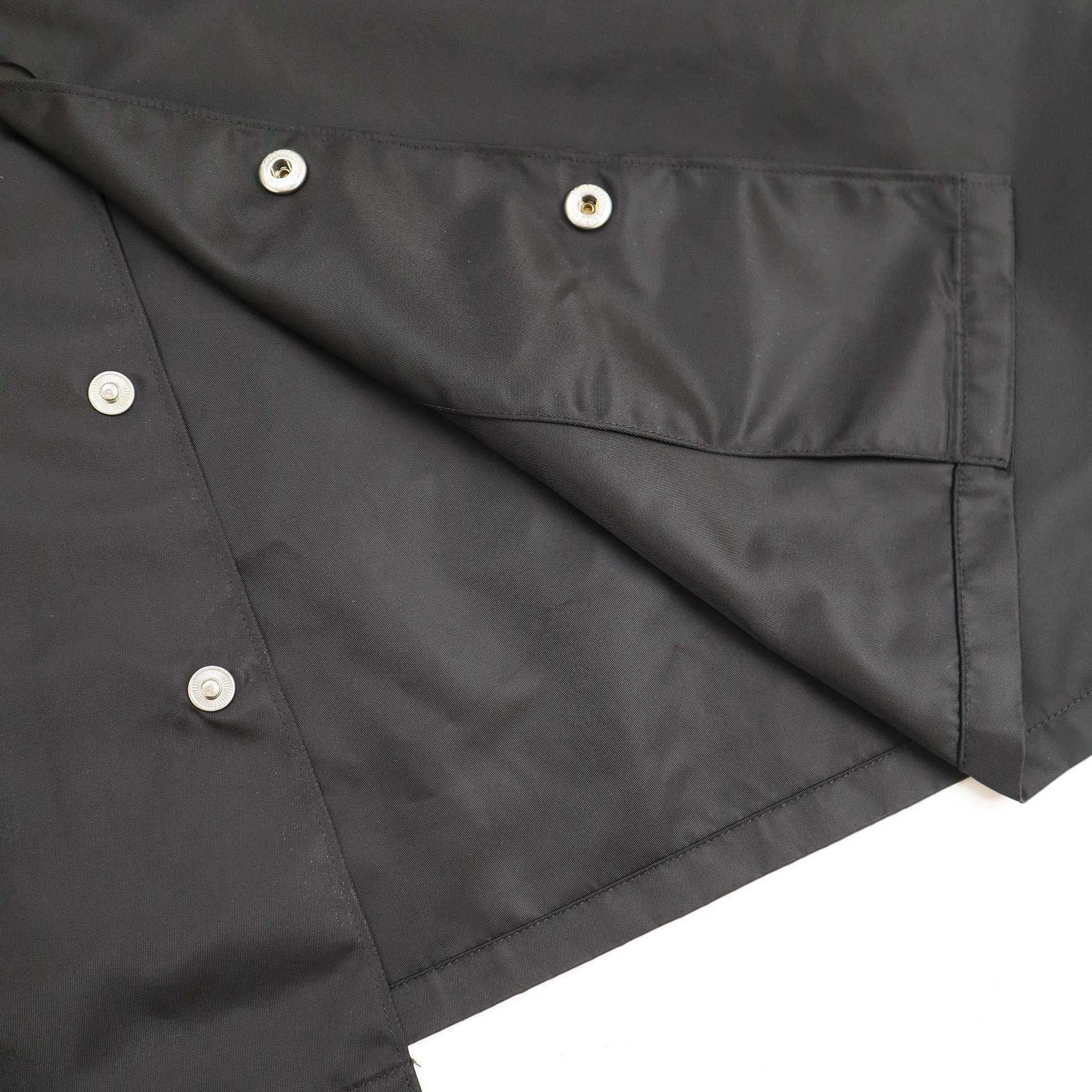 PRADA プラダ 24SS Re-Nylon Triangle Logo Multi Pocket Short