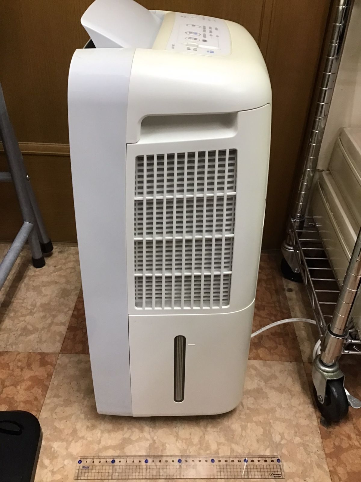 シャープ コンパクトクール CM-L100 除湿機 乾燥機 2020年製