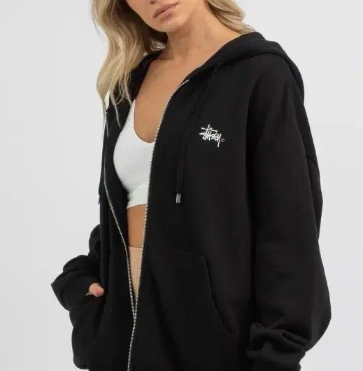 送料無料・30日間返品無料。 STUSSY WHO ジップアップ 霞むような