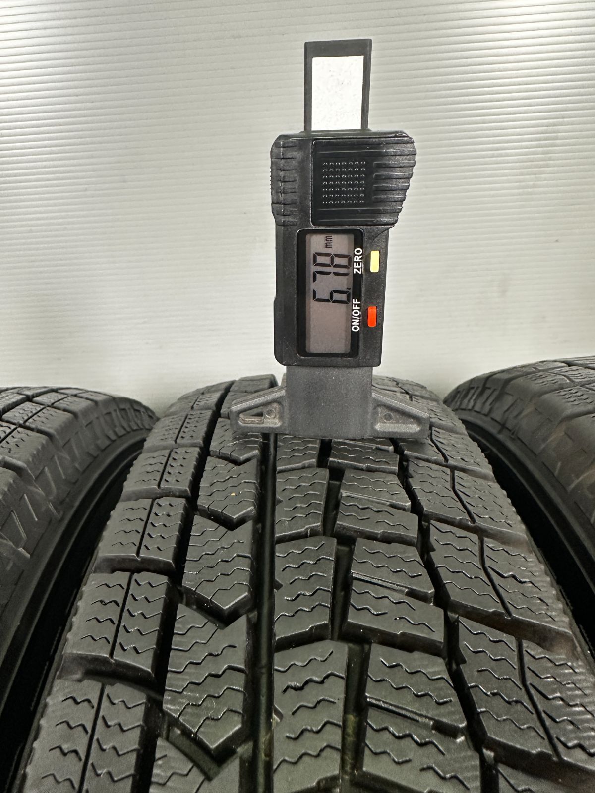 ホイールセンターキャップ】【中古】◇ダンロップ WINTER MAXX WM02 