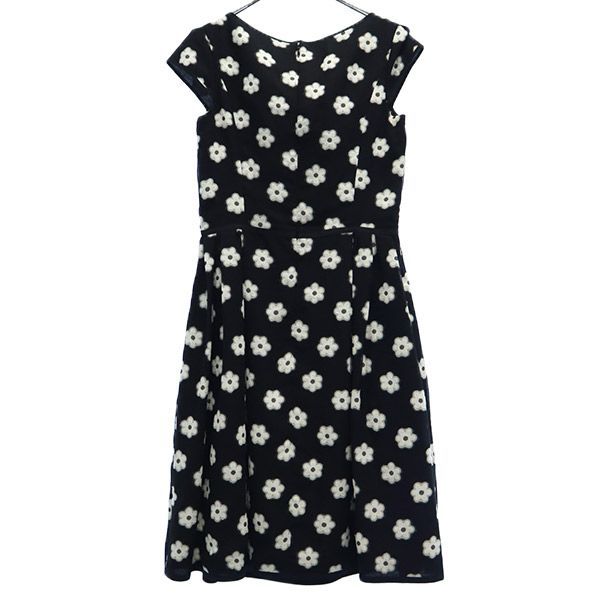 【未使用品】TOCCA フレンチスリーブワンピース サイズ0 黒/白 トッカ 日本製 花柄 フレンチスリーブ ワンピース 0 ブラック TOCCA
