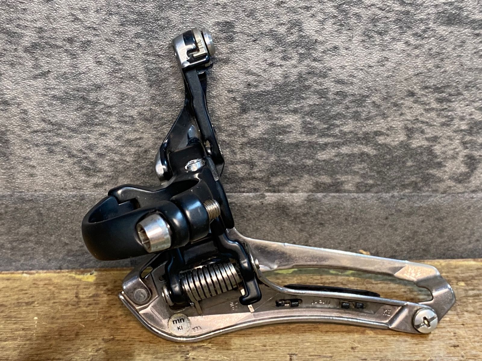 IR727 シマノ SHIMANO デュラエース DURA-ACE FD-9000 フロント