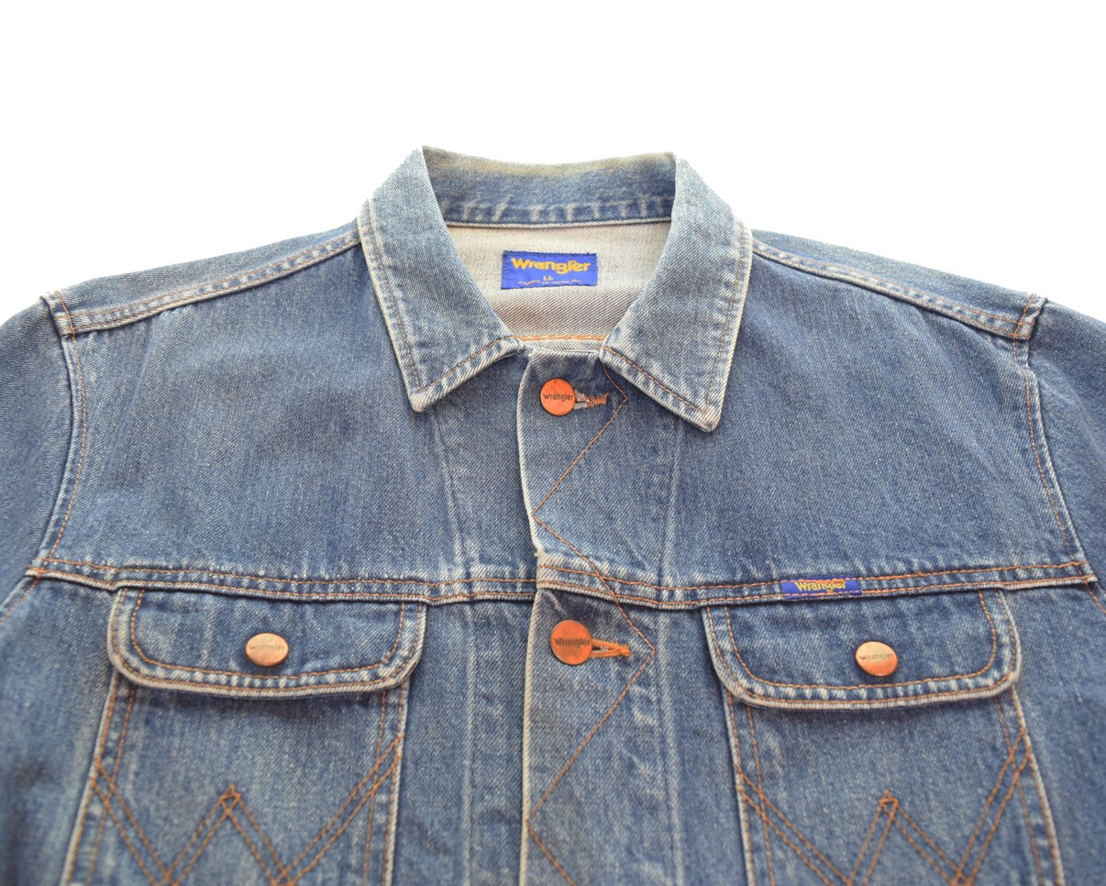 【ほぼ未使用】ラングラー 124mj ウエスタンエンブロイダリーデニムジャケット ほぼ未使用】ラングラー 124mj ウエスタンエンブロイダリー