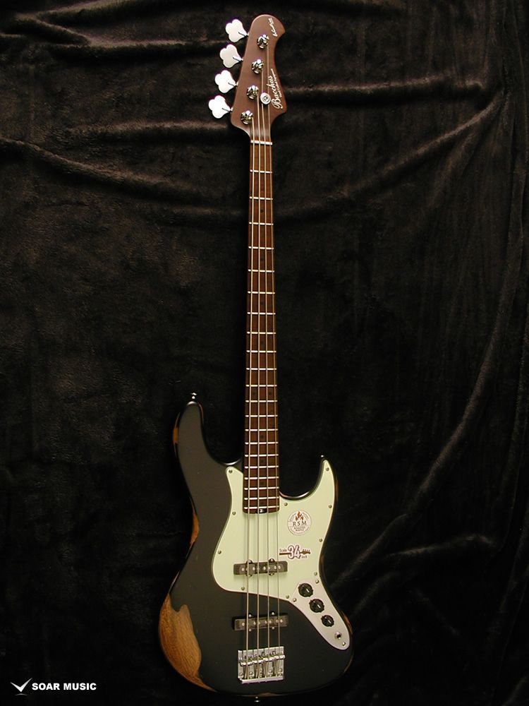 札幌近郊 手渡し希望】Squier 5弦ベース - メルカリ 【札幌近郊 手渡し