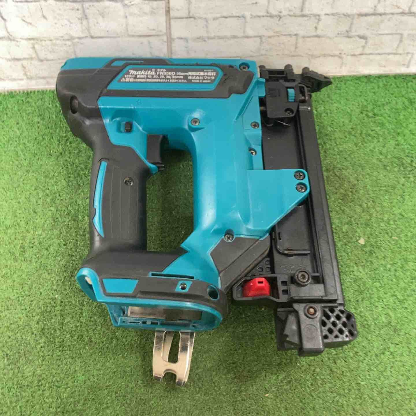 Makita - マキタ　面木釘打ち機　FN350D 35mm マキタ(makita) FN350DZK 面木釘打機 35mm 充電式 18V 本体のみ