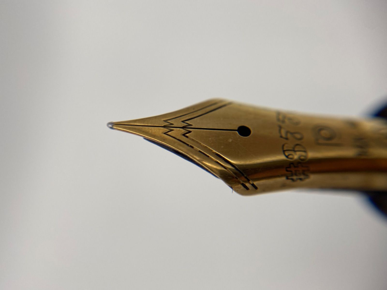 万年筆 PLATINUM プラチナ ＃3776 ペン先14K 中細 3776 センチュリー プラチナ 万年筆 ペン先14K 585 ブラック