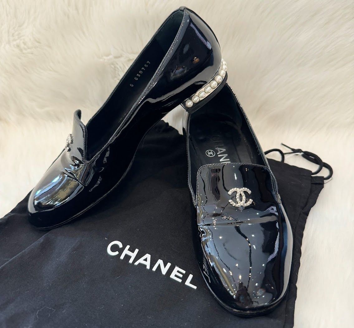 CHANEL シャネル パテント エナメル ローファー バレエシューズ オペラシューズ フラットシューズ パール付き ココマーク 34.5 21.5㎝  ブラック シルバー