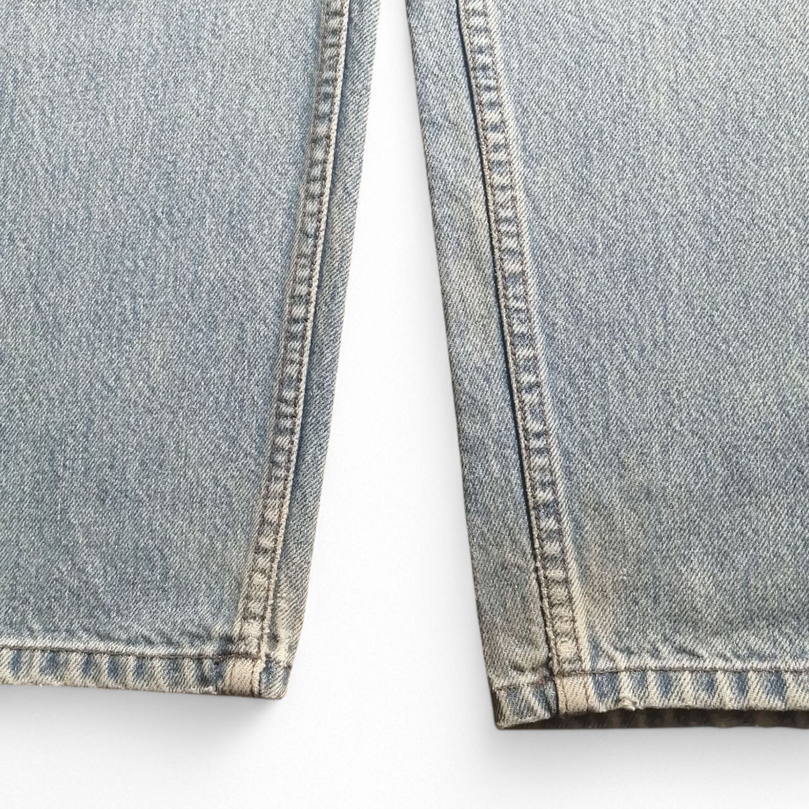 シルバータブ Levis