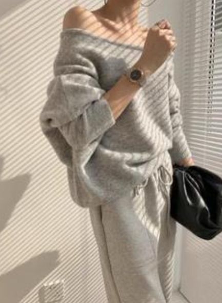 オシャレu003c!-利用不可文字-!u003eオフショル ニット トップス u003c!-利用不可文字-!u003e秋冬必須アイテム