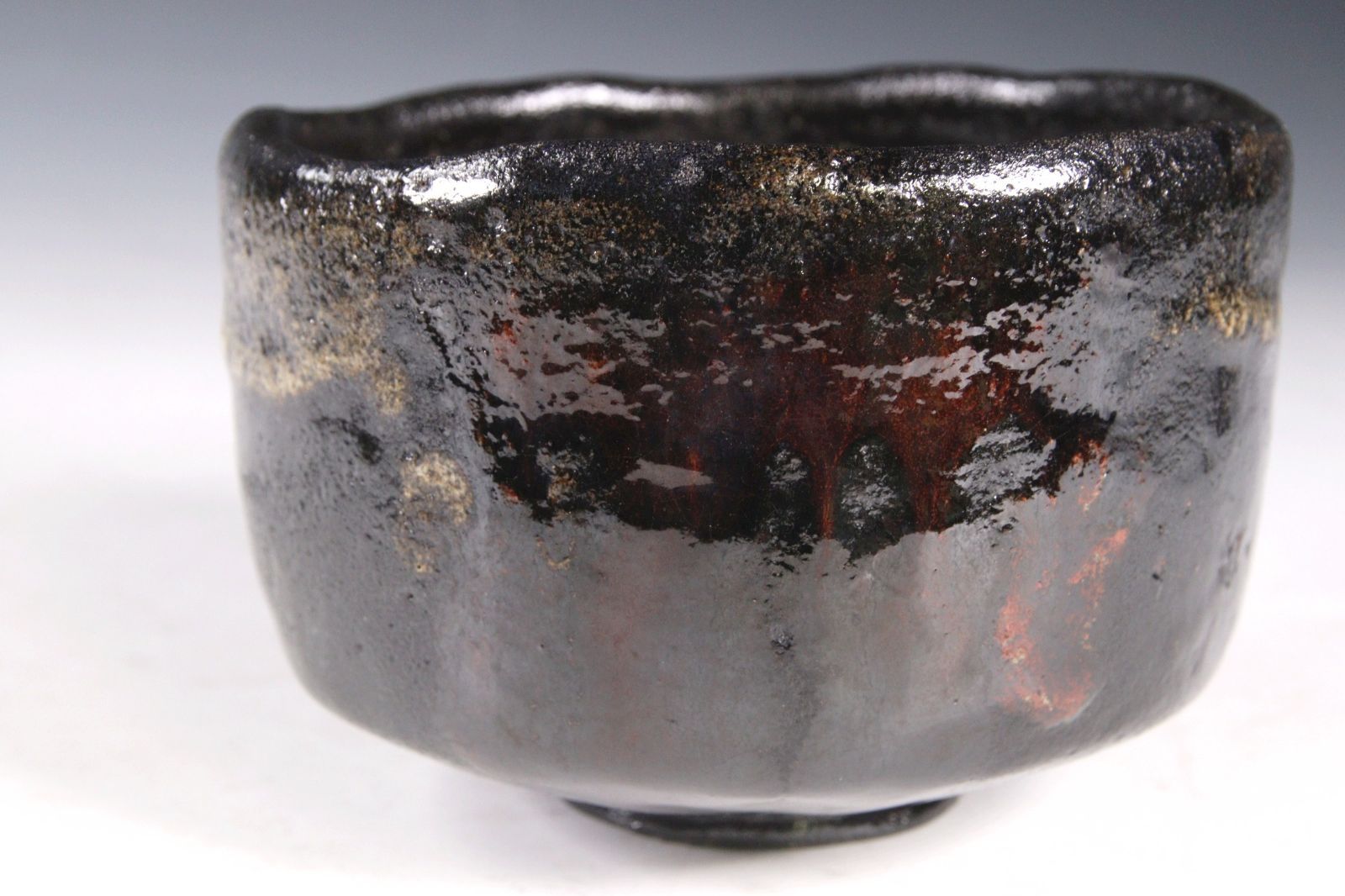 ♦茶道具 黒楽茶碗 抹茶碗 美術工芸品 アンティーク 骨董品 コレクション 小川篁作 黒楽茶碗12cm 共箱 茶道具 唐物 骨董 古美術 楾 Y85.6