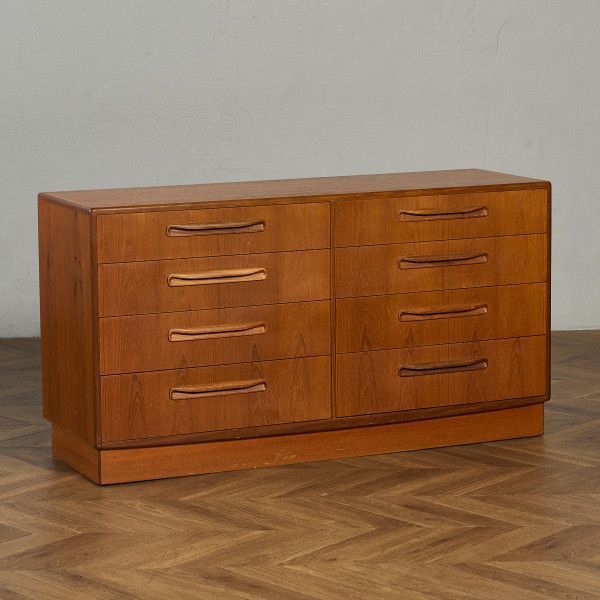 ヴィンテージ G-PLAN ジープラン チーク 3段チェスト 仕上済 ヴィンテージ G-PLAN ジープラン チーク 3段チェスト 仕上済