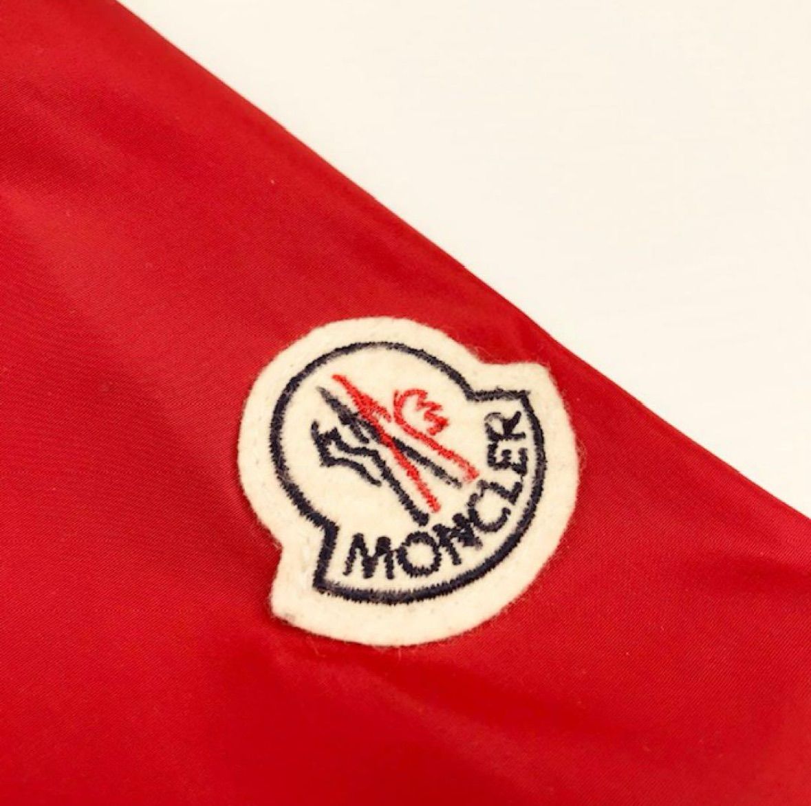 極美品☆MONCLER・モンクレール GRIMPEURS メンズ ワッペン フード付