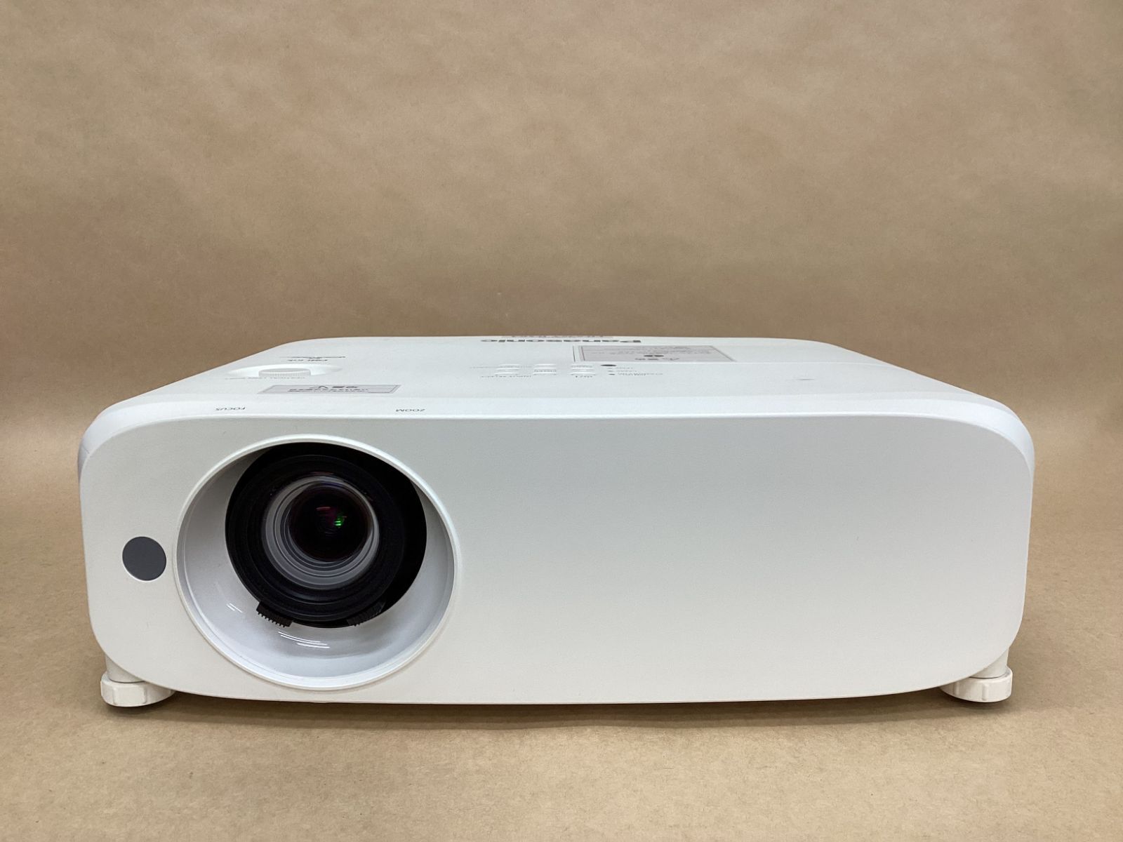 ランプ使用4190時間 Panasonic ビジネスプロジェクター PT-VW535NJ  