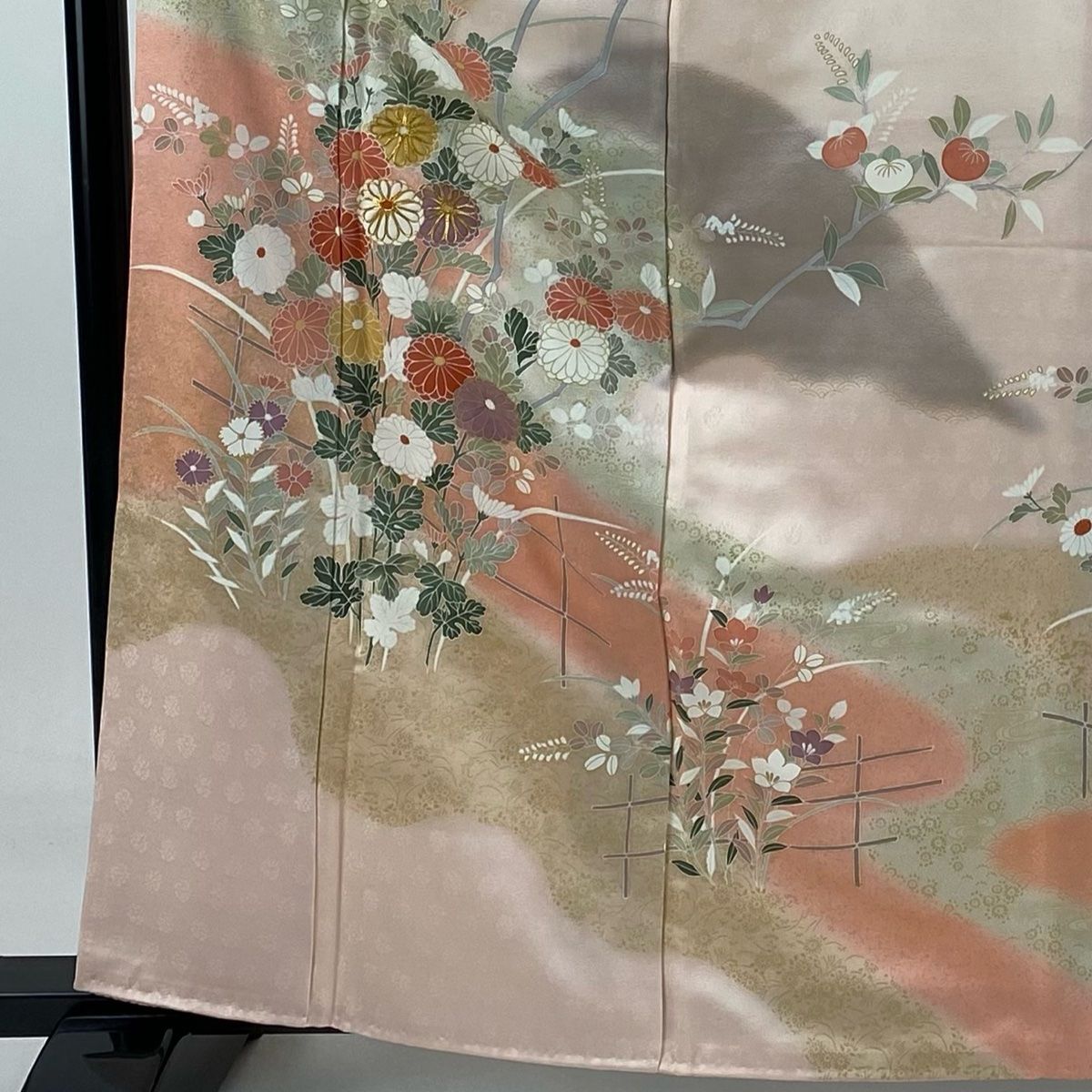 訪問着 身丈152cm 裄丈64cm M 袷 枝梅 草花 刺繍 金彩 薄ピンク
