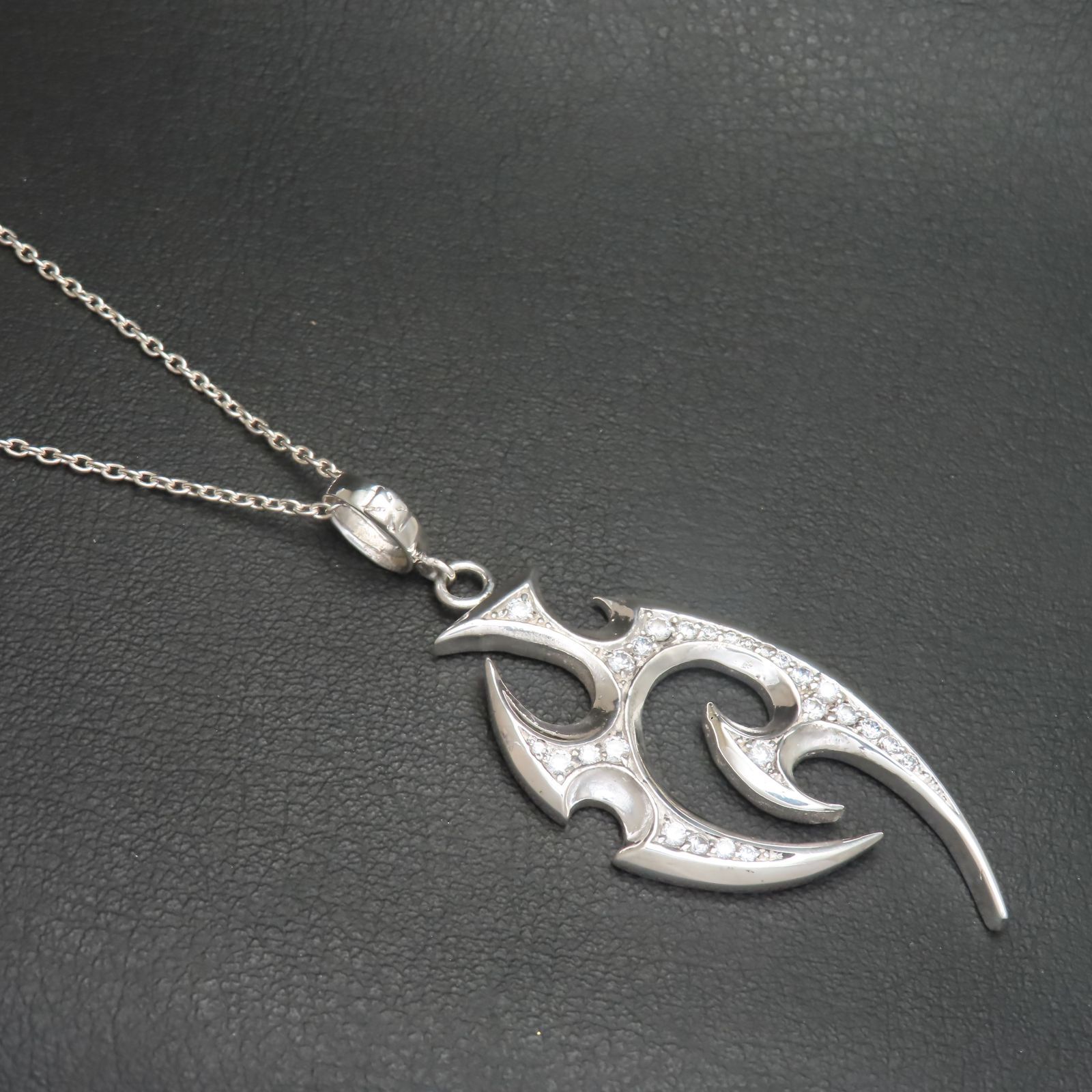 新品同様 美品 Loree Rodkin MEDIUM STRENGTH SILVER PENDANT