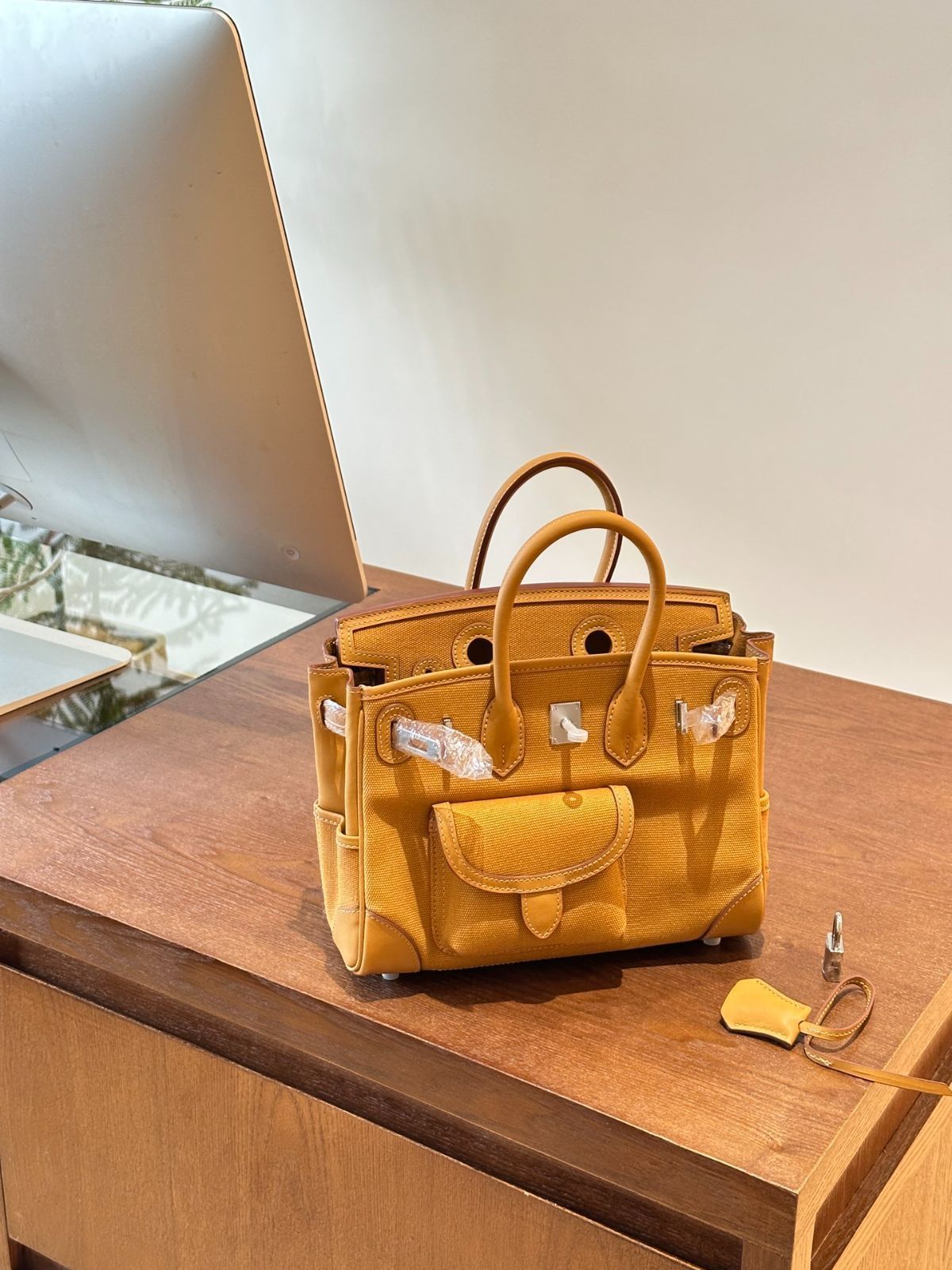 ショルダーバッグ