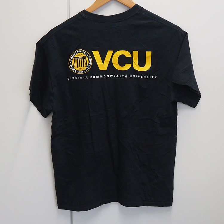 (アメリカ古着)GILDAN バージニアコモンウェルス大学(VCU)のカレッジTシャツM