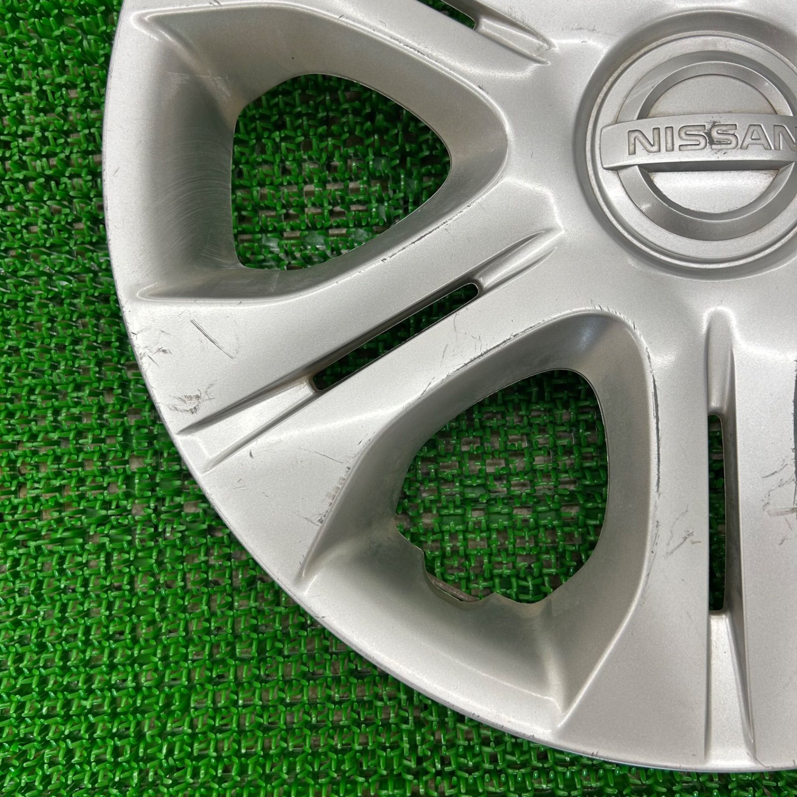 日産 ノート E12 ホイールキャップ ホイールカバー 純正 中古部品 