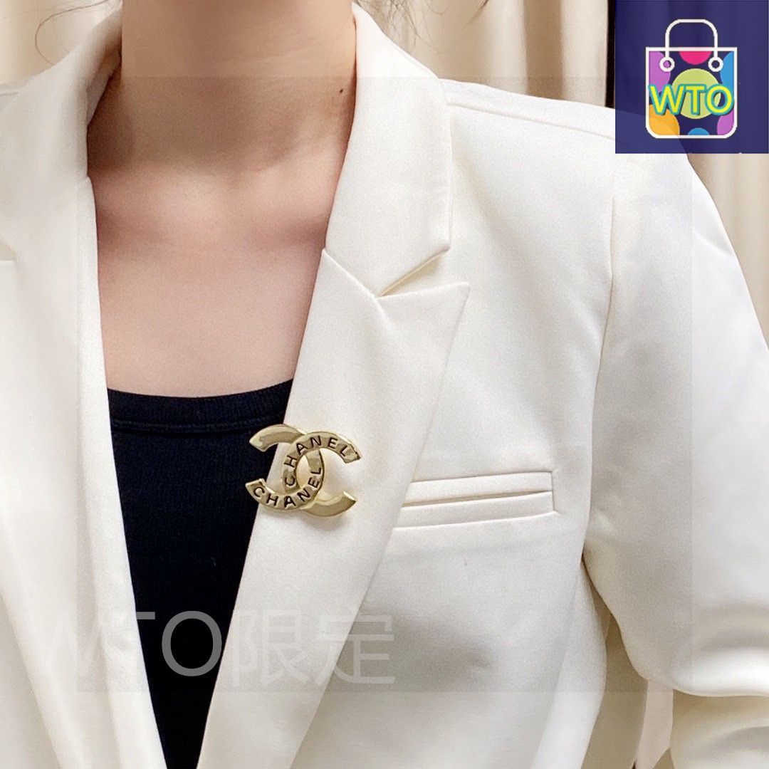 【存在感◎】品と華を添えてくれる◇ CHANEL ブローチ CHANEL - 新品未使用 シャネル ブローチ 扇子 ゴールド CHANEL