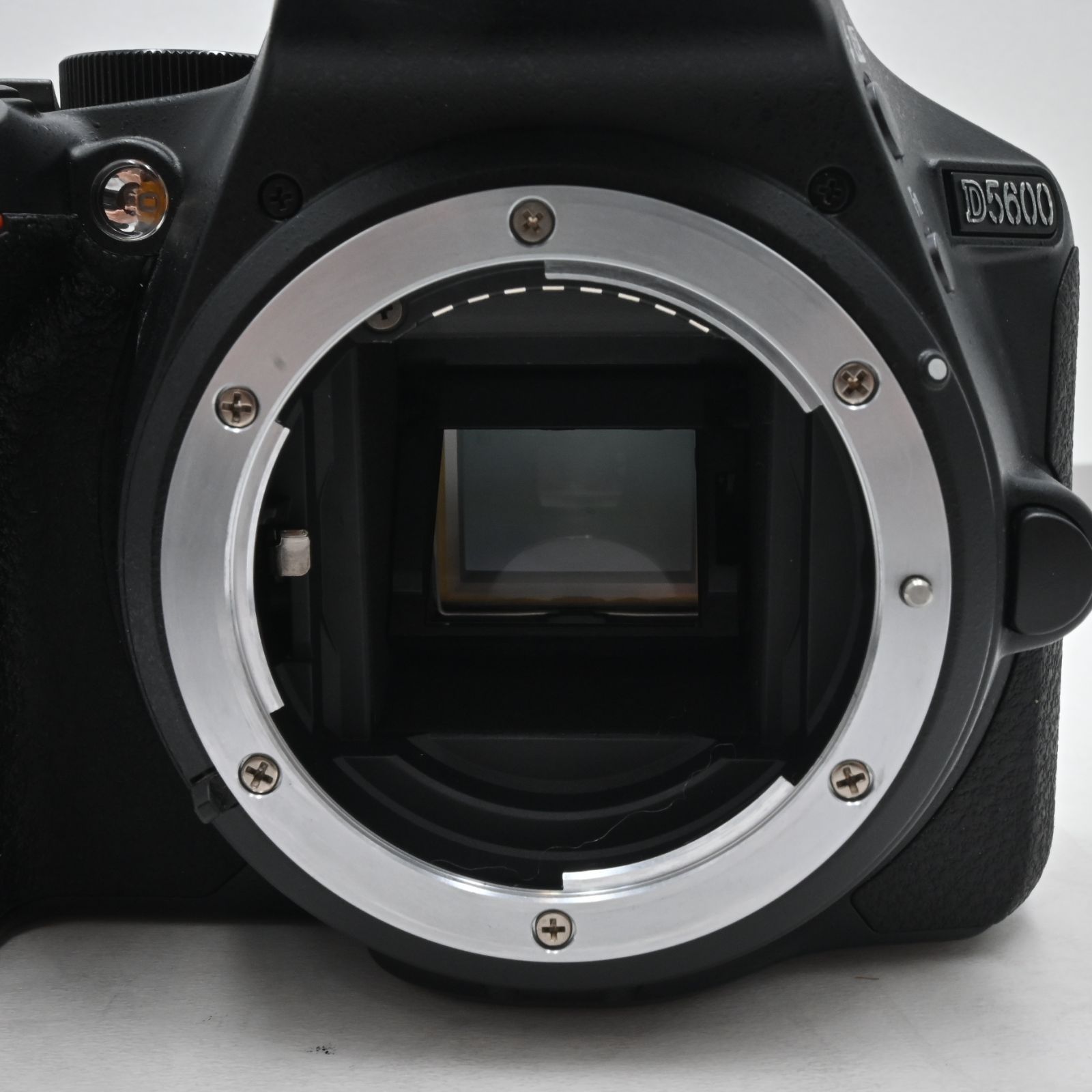 シャッター回数『3014』Nikon デジタル一眼レフカメラ D5600