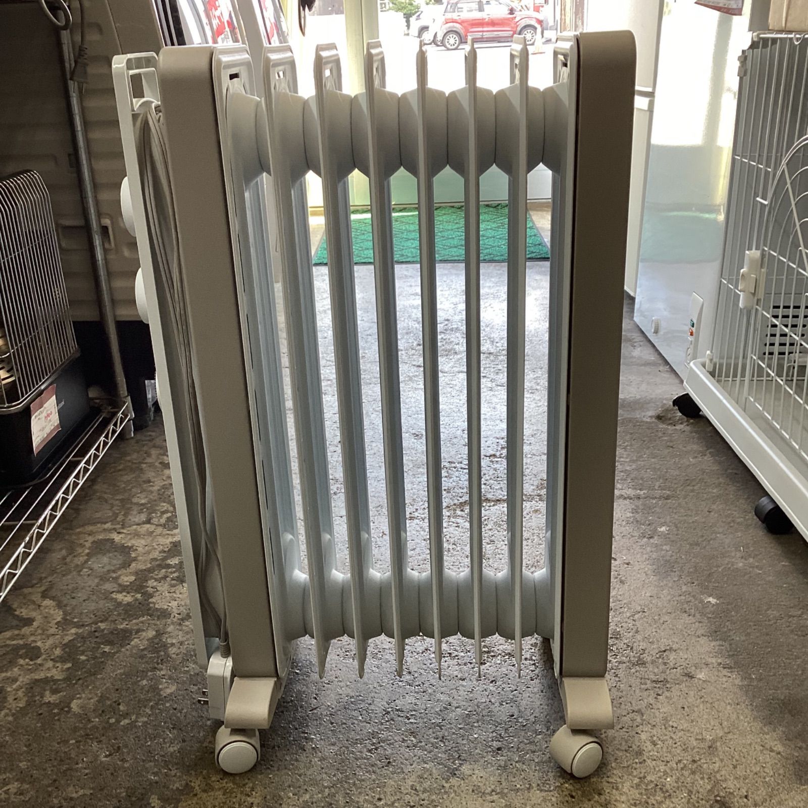 デロンギ オイルヒーターRHJ21F0813-WH WWW_KANDAIZUMI_COM