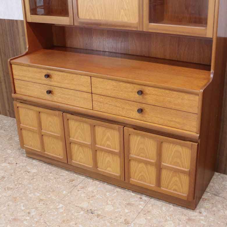 ネイサン カップボード