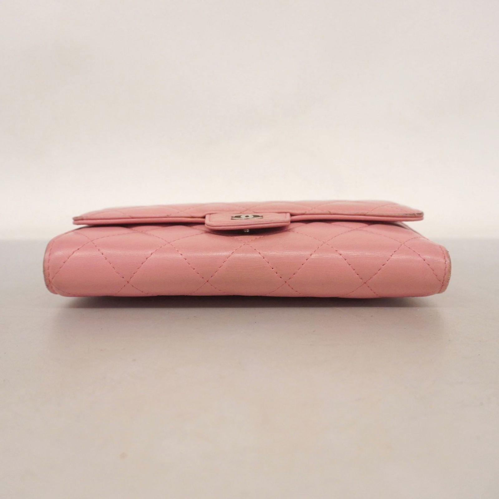 シャネル(Chanel) シャネル 三つ折り長財布 マトラッセ ラムスキン
