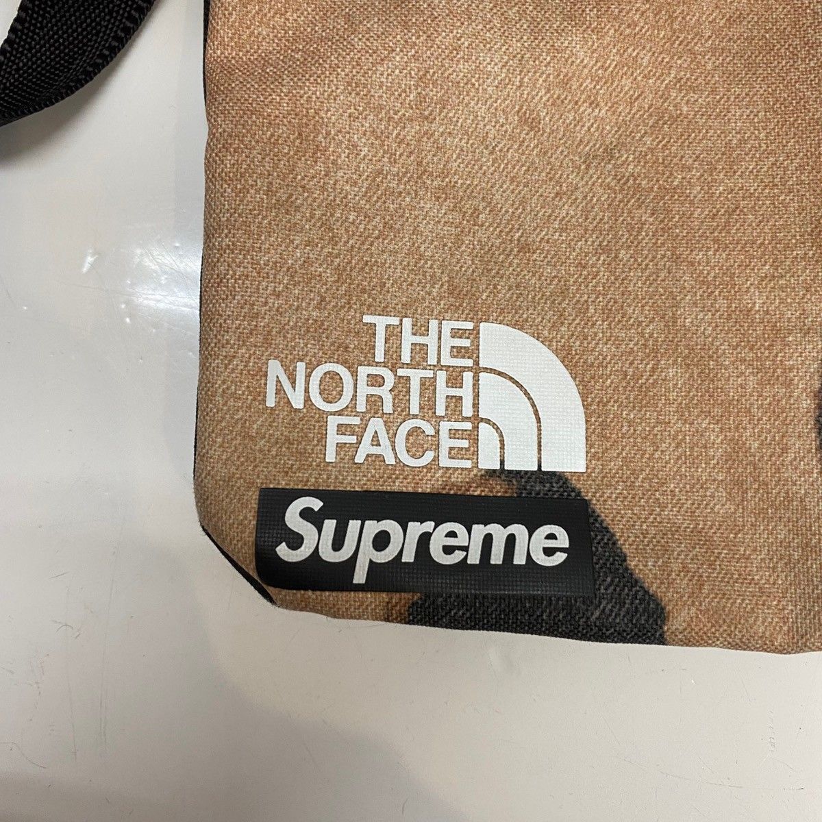 ノースフェイス THE NORTH FACE SUPREME サコッシュ NM721541