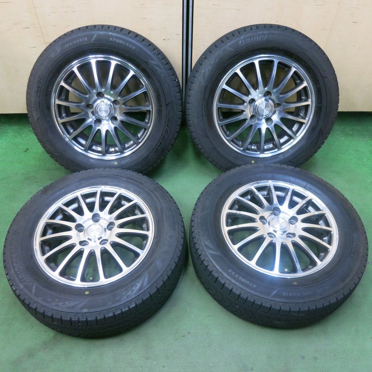 バリ溝 21年 9分 スタッドレス 195 65R15 ブリヂストン ブリザック VRX3 ECO FORME エコフォルム 15インチ PCD114.3 5H 5092902SKス