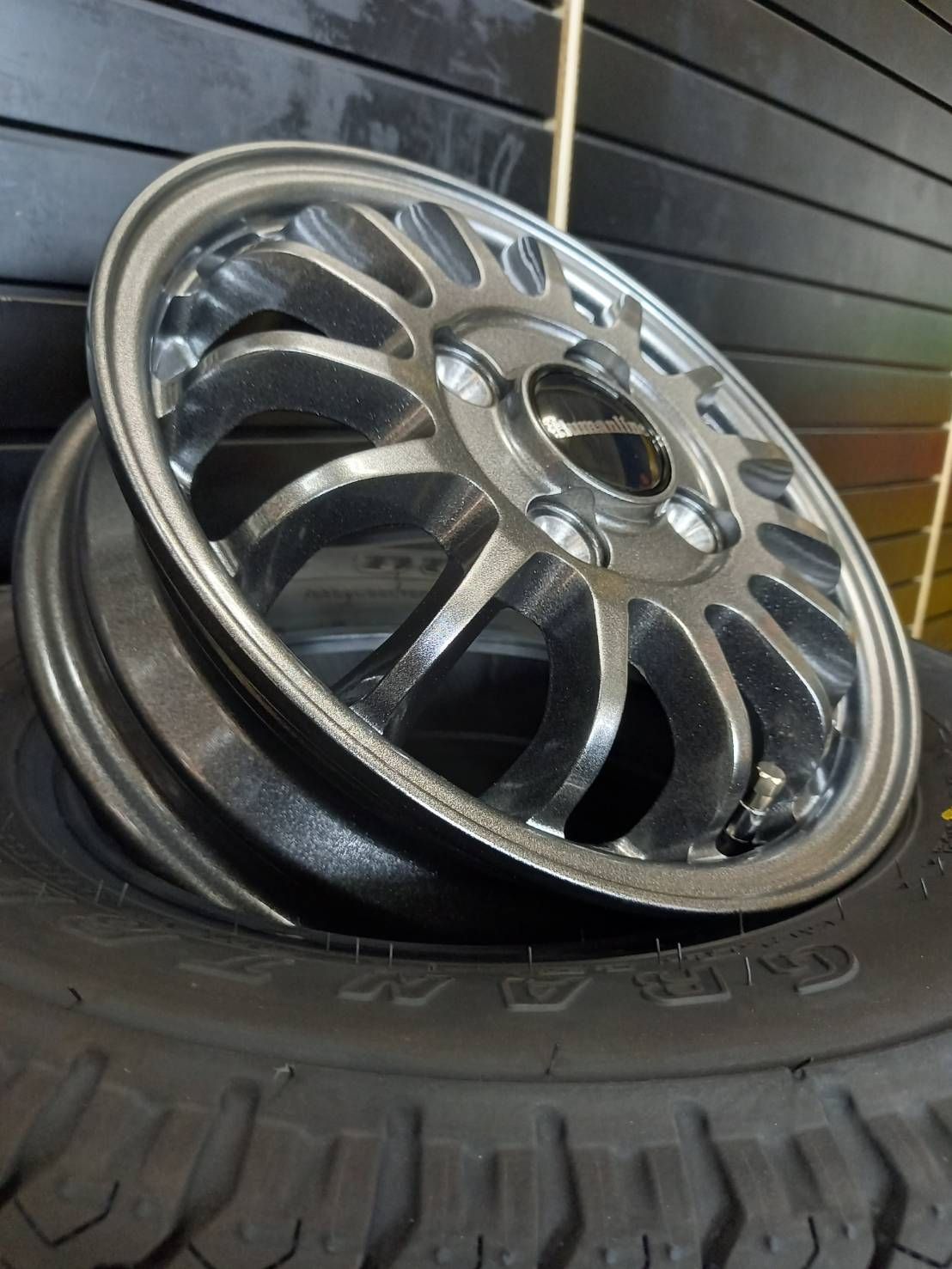 145|80R12 80|78相当