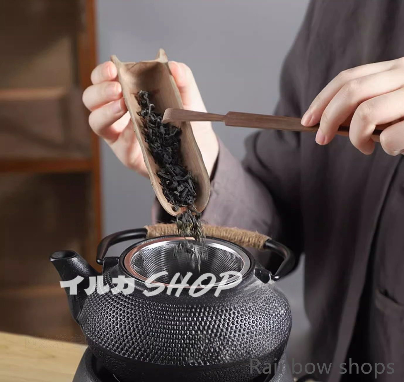 鋳鉄製 茶釜 花模様 木箱付き 【公式通販】 鋳鉄製 茶釜 花模様 木箱付き 【公式通販】