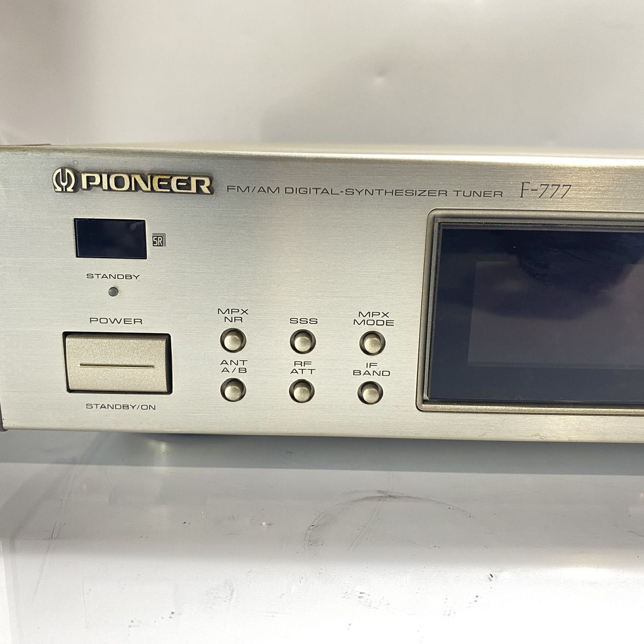 PIONEER パイオニア FM AMシンセサイザーチューナー F-777 Pioneer パイオニア FM AMシンセサイザーチューナー F-777 (管理