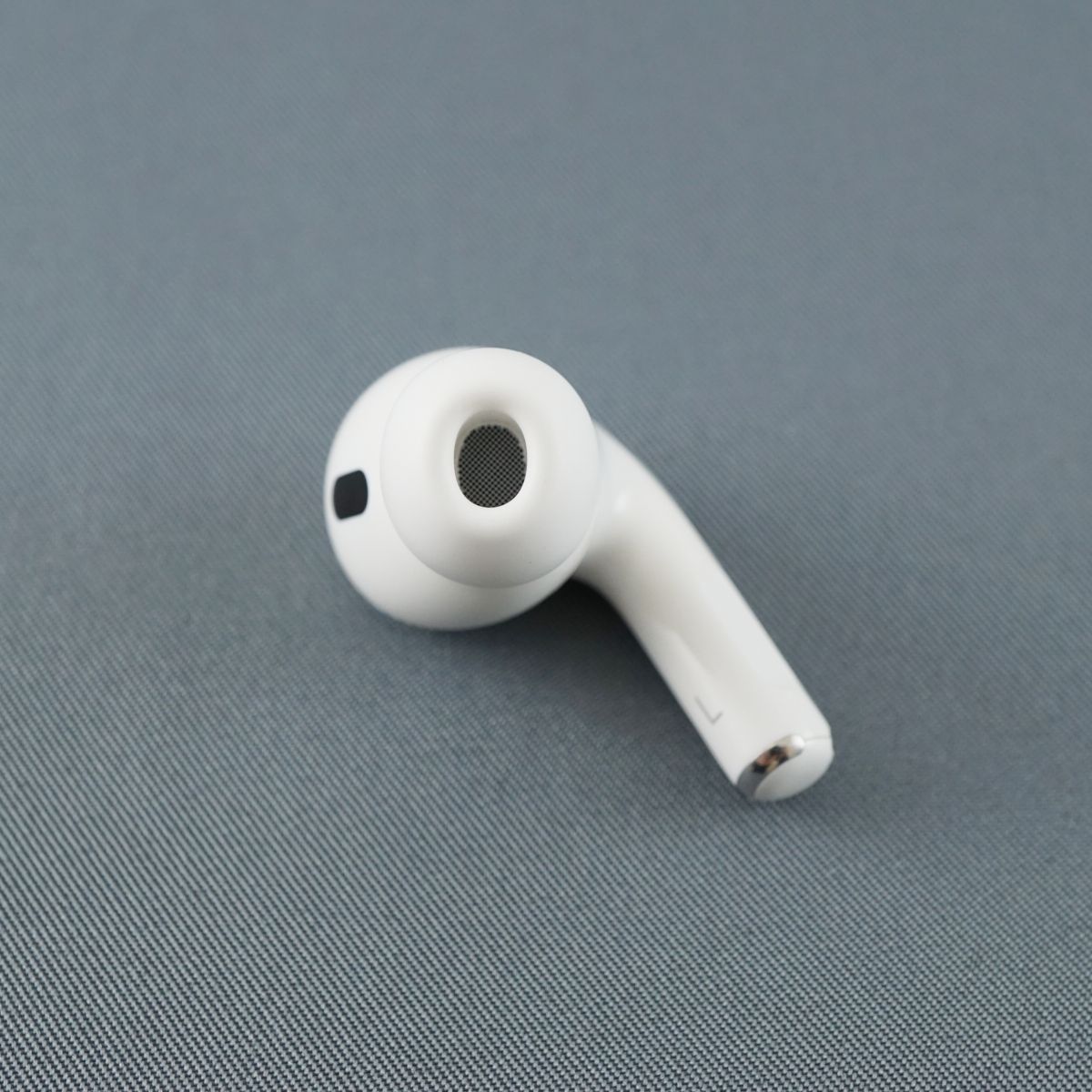 Apple AirPods Pro 第二世代 左イヤホンのみ USED美品 エアーポッズ プロ L 片耳 左耳 A3048 MTJV3J/A  USB-C 完動品 即日発送 V0905 - メルカリ