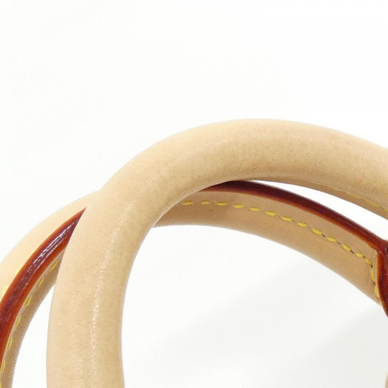 モノグラム アルマ