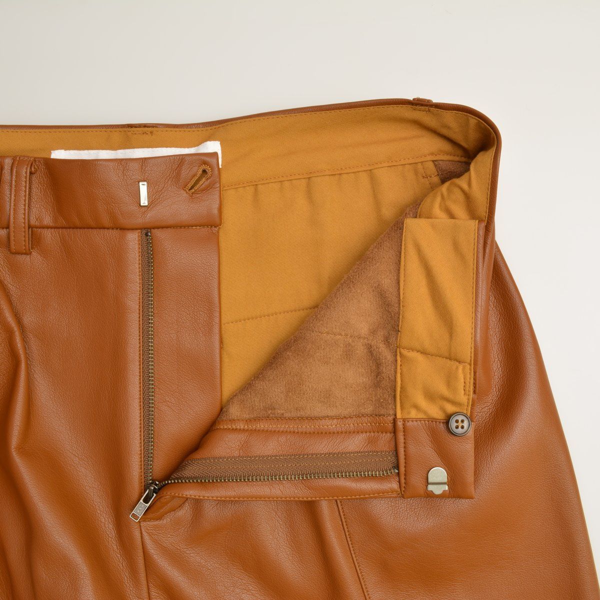 shorts フェイクレザー