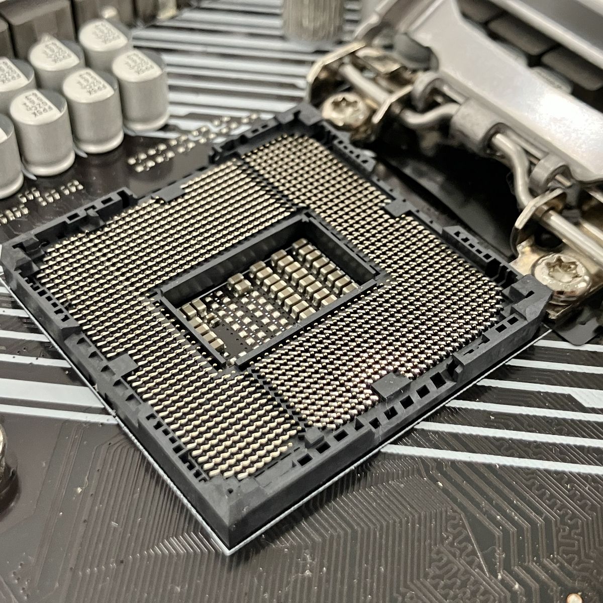 【ほぼ未使用品】ASUS Prime Z490-P Amazon.com: ASUS Prime Z490-P LGA 1200 (Intel® 10th Gen) ATX