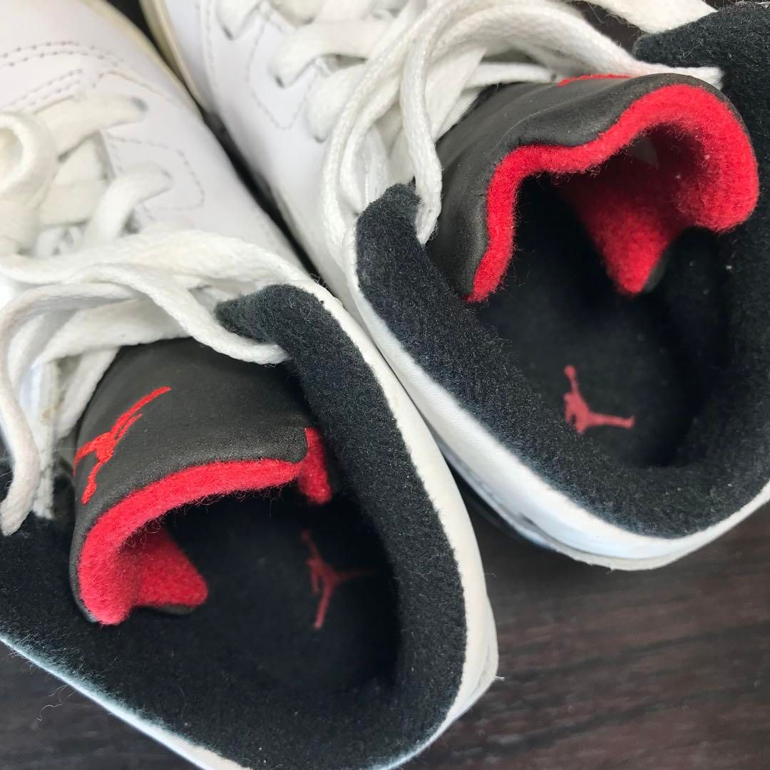 ベビーシューズ