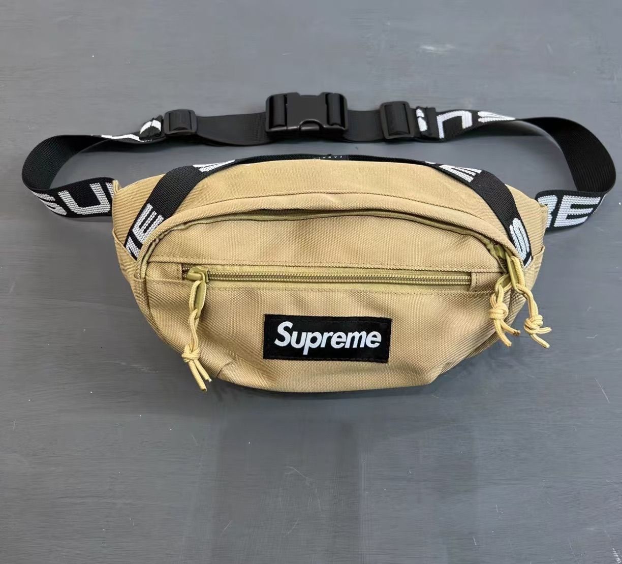 【未使用】Supreme シュプリーム Waist Bag Tan ベージュ