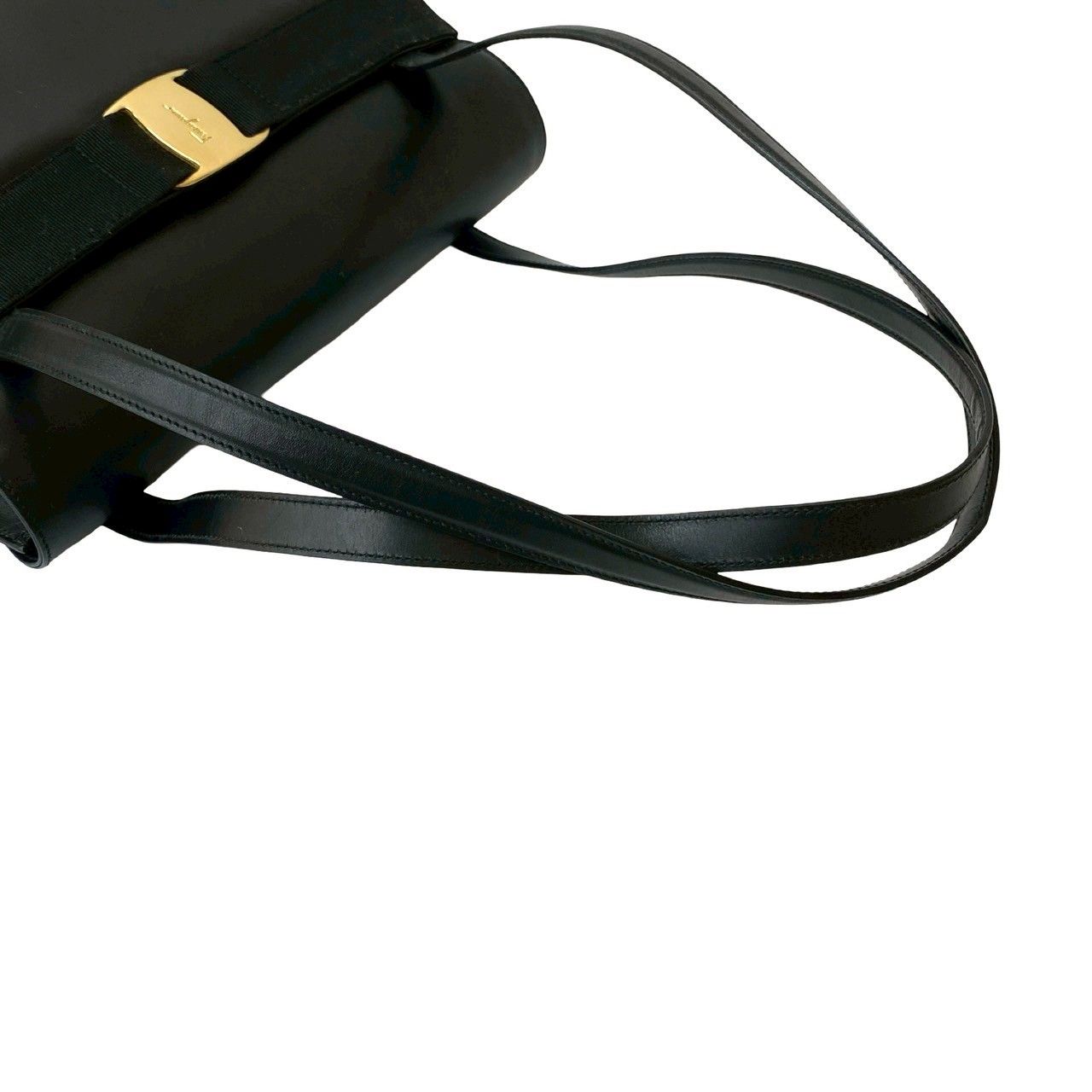 極 美品 Salvatore Ferragamo サルヴァトーレフェラガモ ヴァラ