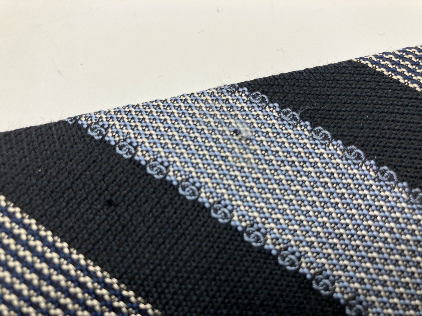 "ＣＨＡＮＥＬ　ネクタイ　ネイビー　グレー　幅10ｃｍ（3.94 inch） 送料無料 シャネル CHANEL ネクタイ ネイビー グレー 幅10cm（3.94 inch