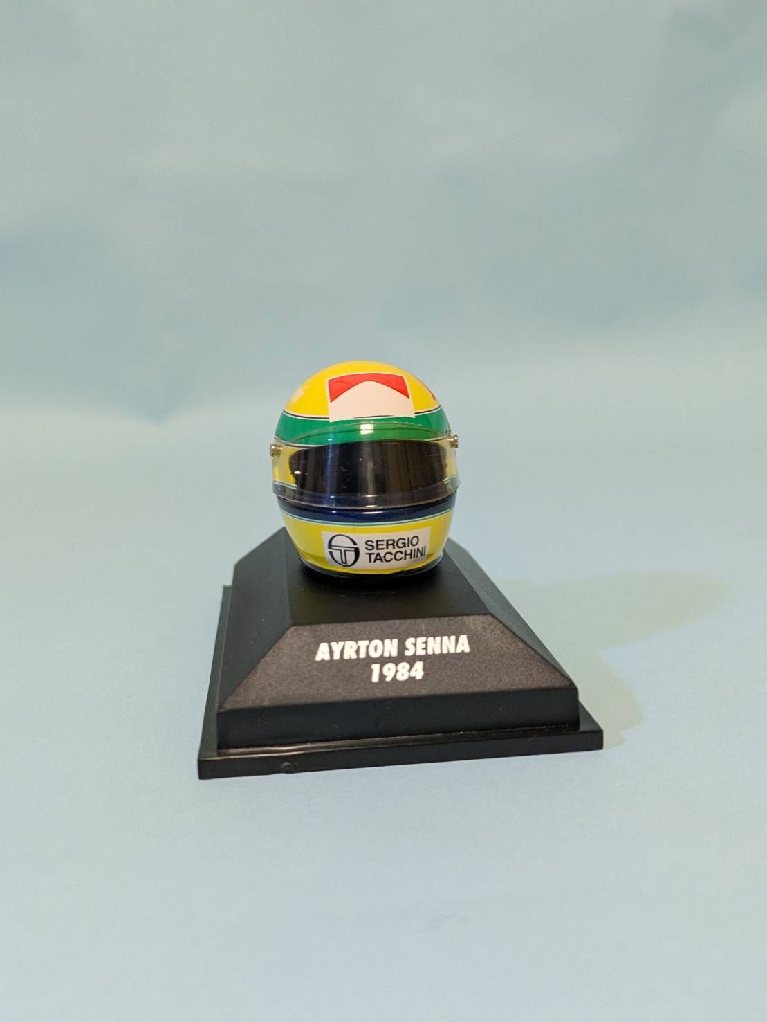 ミニチャンプス1/8 アイルトンセナヘルメットコレクション 1984