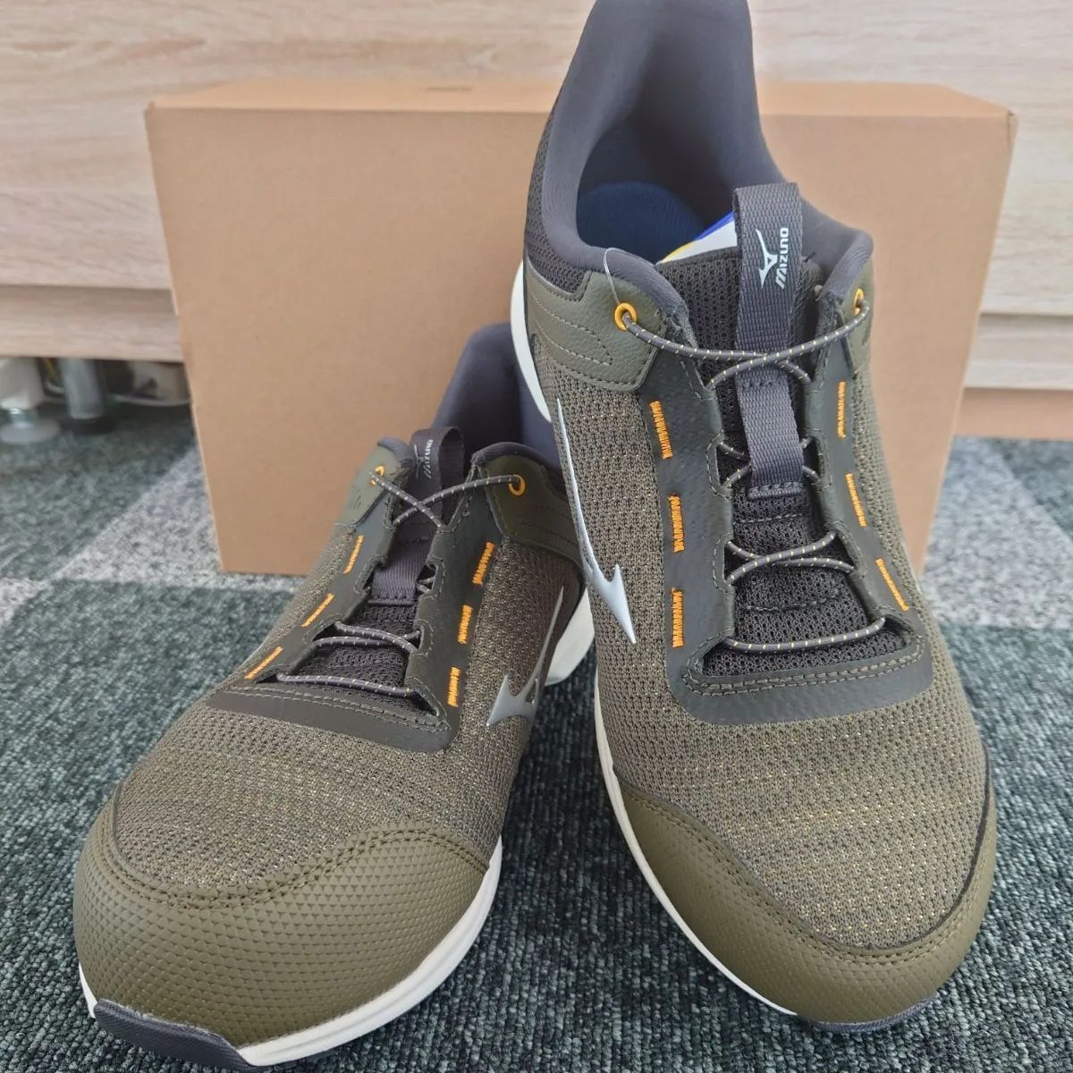 新品/未使用★MIZUNO ミズノ　 安全靴　オールマイティ 　C1GA160009 25.0cm★ブラック／シルバー★在庫処分品等!! 新品未使用品 タグ付き 安全靴 MIZUNO F1GA180309 ミズノオール