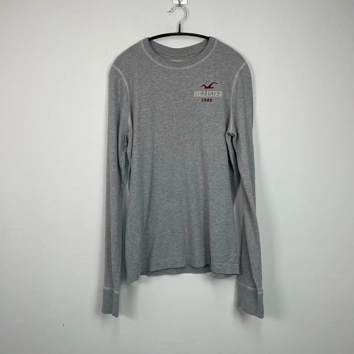 ホリスター HOLLSTER Tシャツ 長袖 ヘンリーネック ラガーシャツ ❣️Hollister グレー M 長袖 メンズ Hollister(ホリスター) ヘリー・ヘンリー・ネック 長袖Tシャツ グレー M ホリスター  長袖Tシャツ グレー