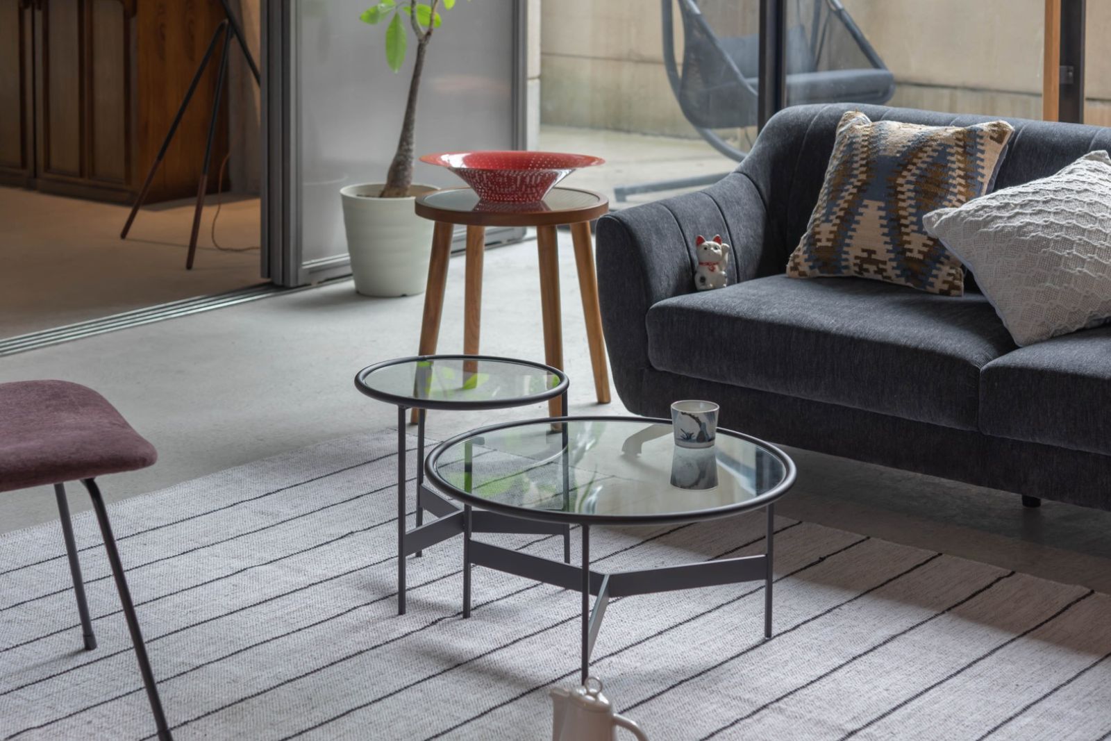 取付無料！カリガリス風おしゃれモダンインテリア 円形ガラスサイドテーブル✨ 取付無料！カリガリス風おしゃれモダンインテリア 円形ガラス