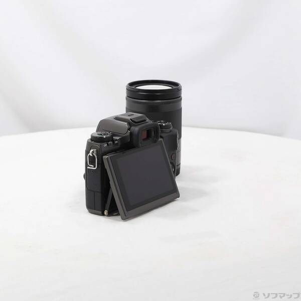 〔 品〕 EOS M 5 EF 18 150 IS STM レンズキット ブラック 2420万画素 SDXC 198