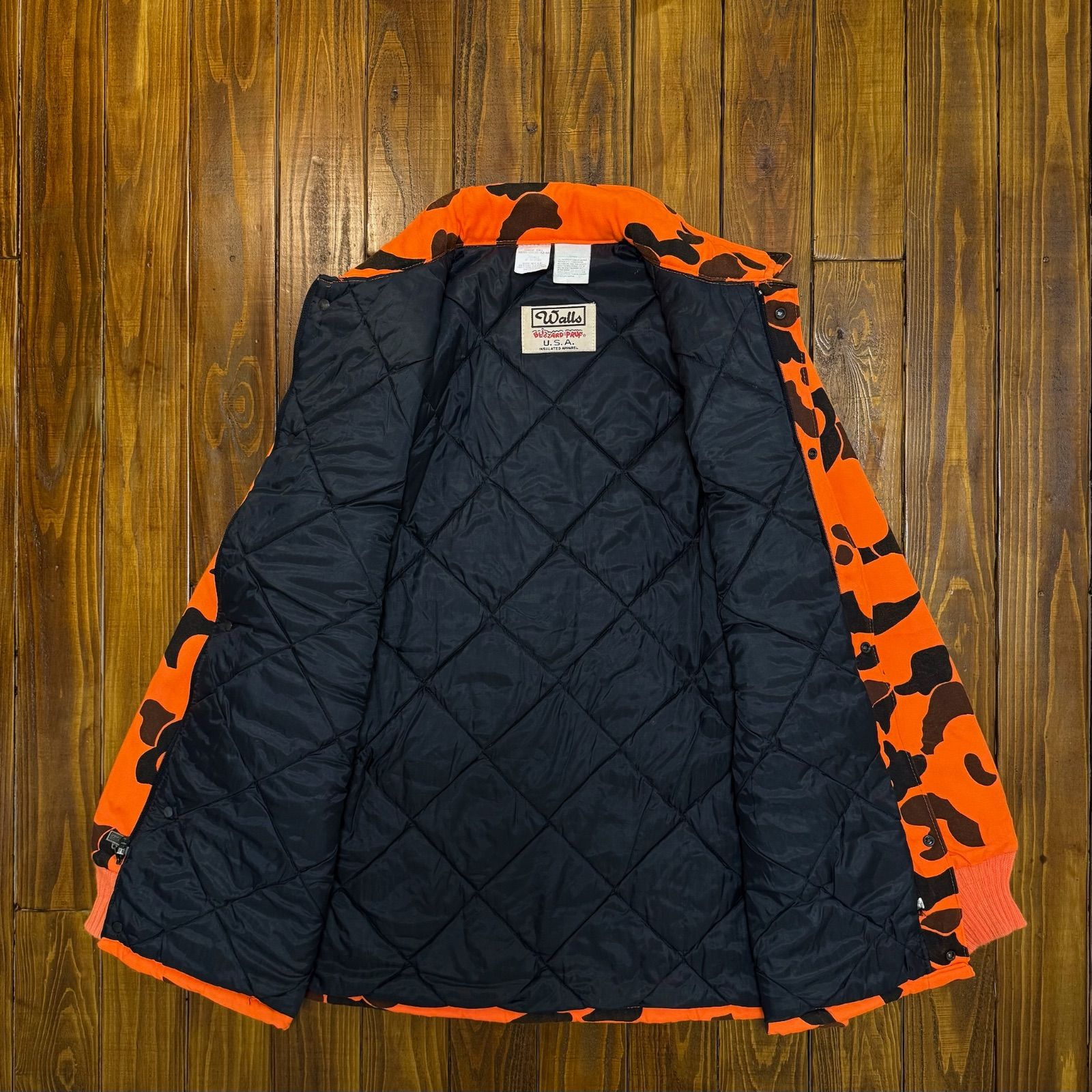 Walls ウォールズ