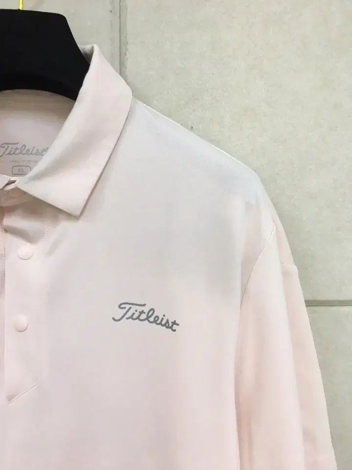 襟付きTシャツ