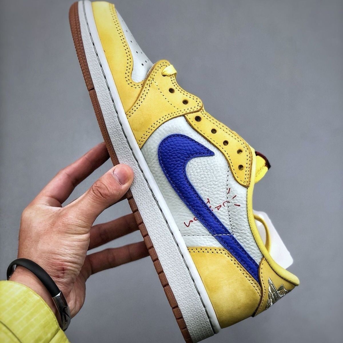 ナイキ スニーカー Fragment x Travis Scott x Air Jordan 1 Low 並行輸入品