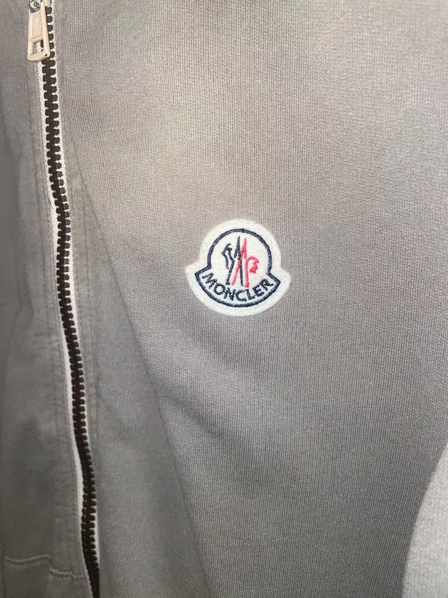  MONCLER モンクレール 2 Way ジップアップパーカー フード付き s サイズ パーカー トップス